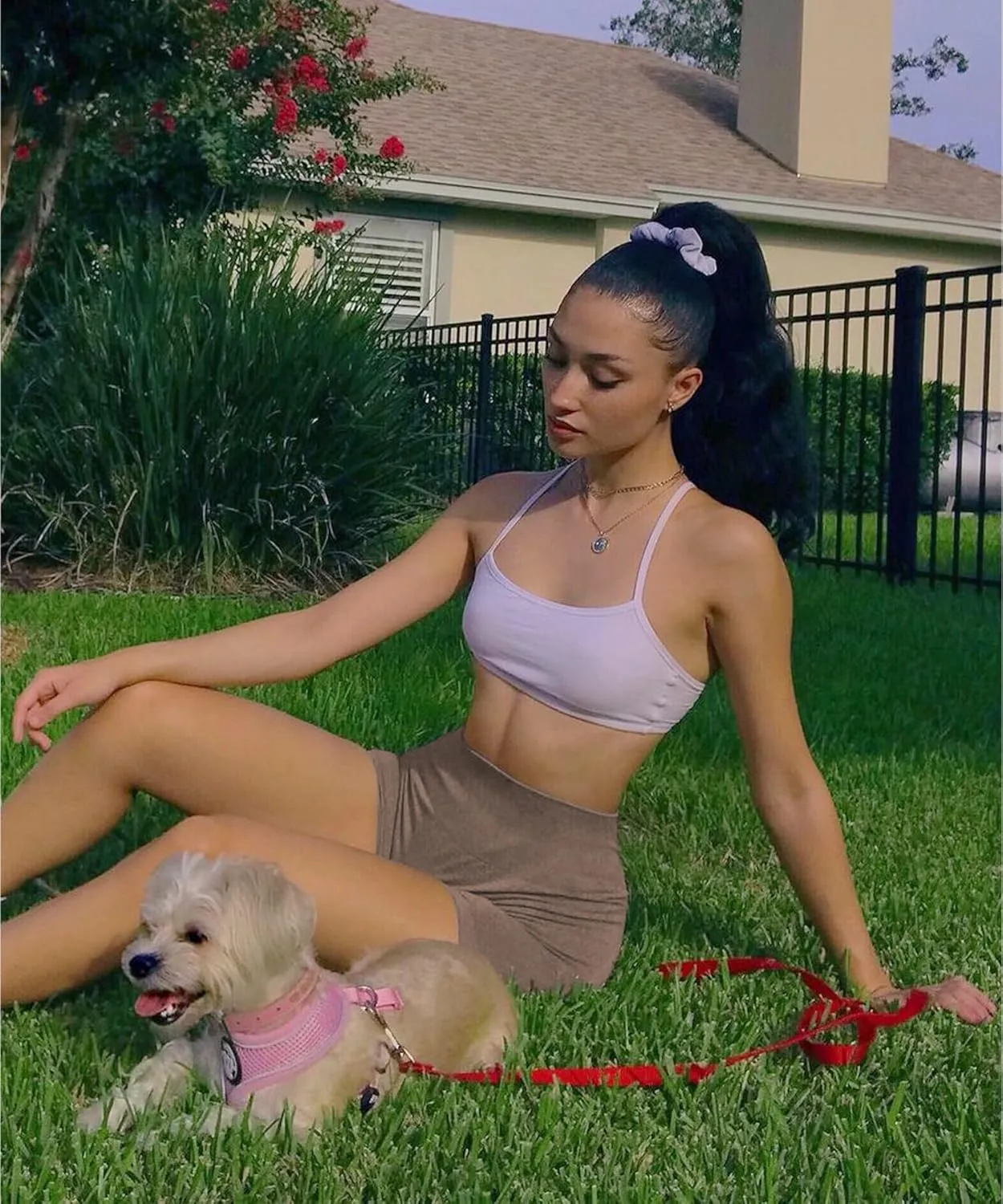 Sunzel Butt Scrunch Seamless Shorts, Womens 5 Inch Workout Shorts High Waist Stretch Booty Short for Gym/Yoga/Running/Biking