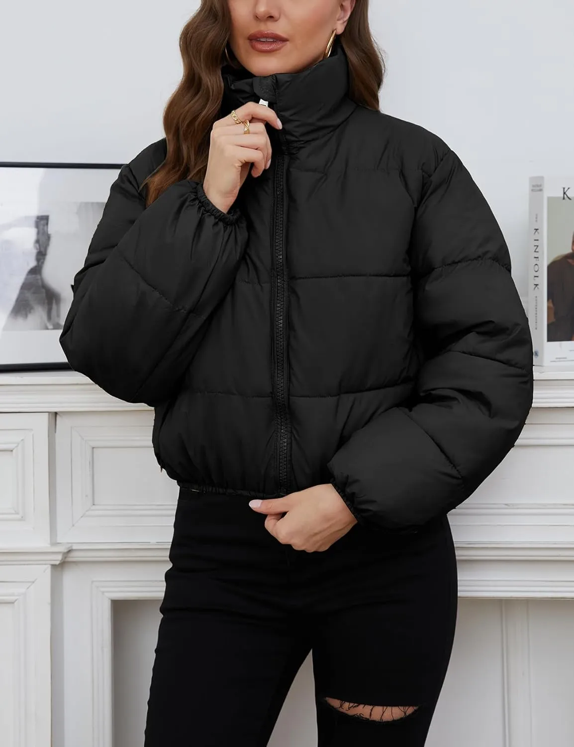 Wyeysyt Women's Cropped Puffer Jacket Winter Quilted Stand Collar Lightweight Outerwear Coats with Pockets